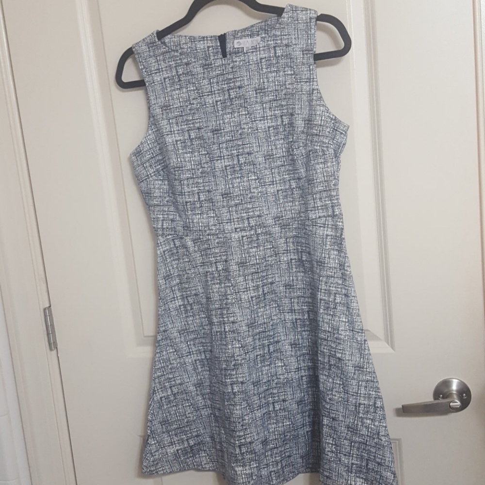 New With Tag Lila Rose Black & White Dress. Size 8